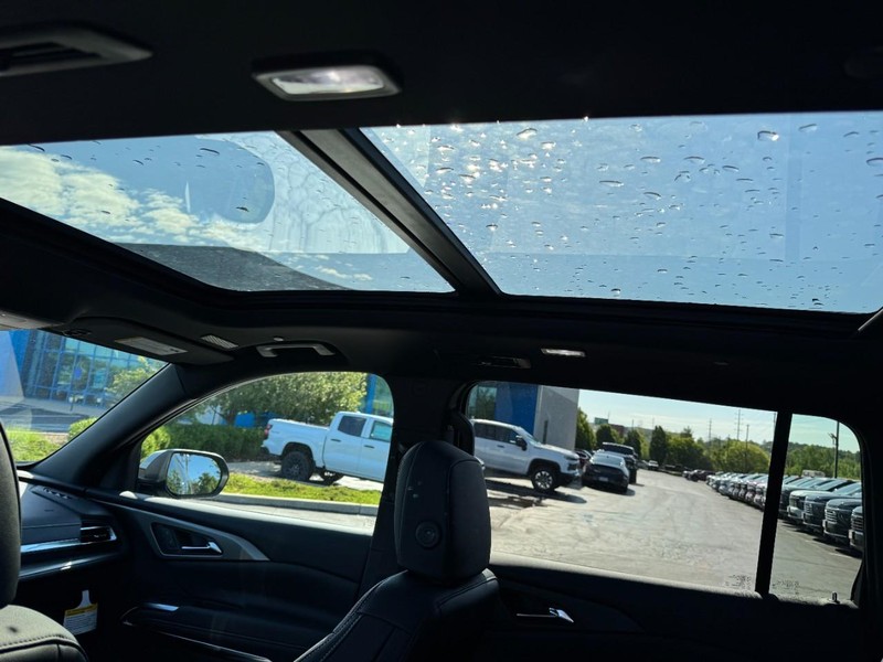 Chevrolet Traverse Vehicle Image 08