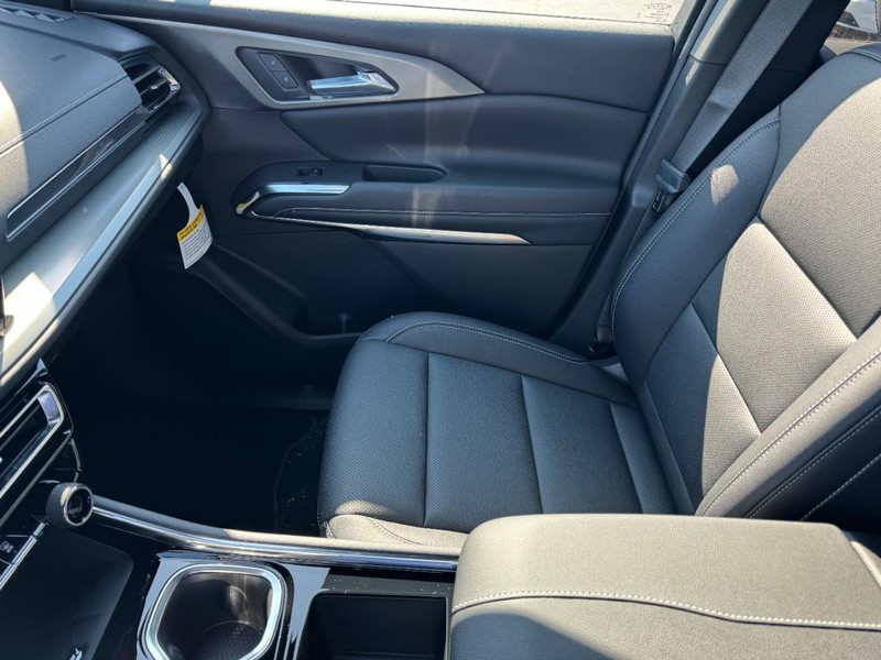Chevrolet Traverse Vehicle Image 09