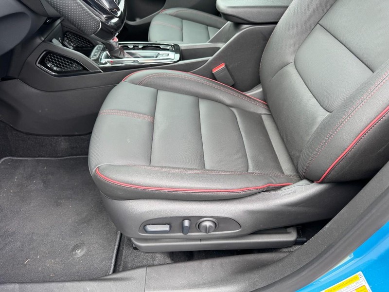 Chevrolet TrailBlazer Vehicle Image 09