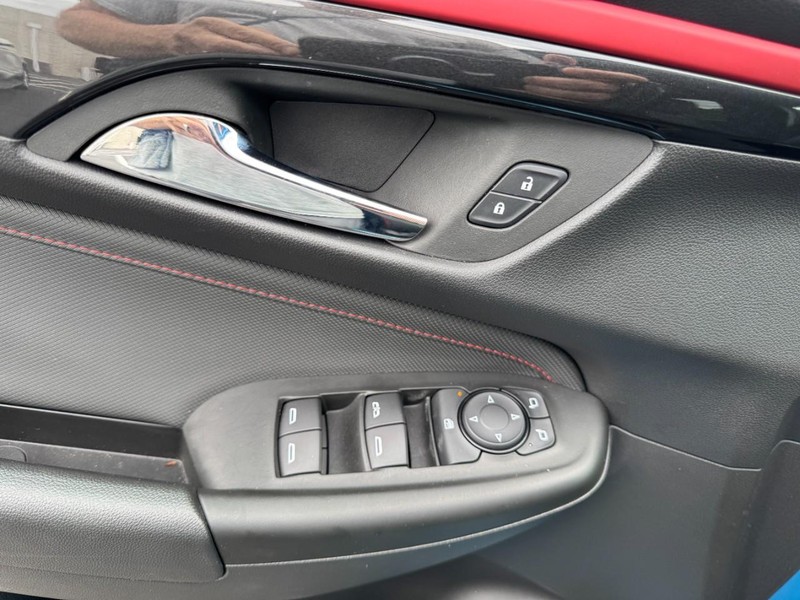Chevrolet TrailBlazer Vehicle Image 10
