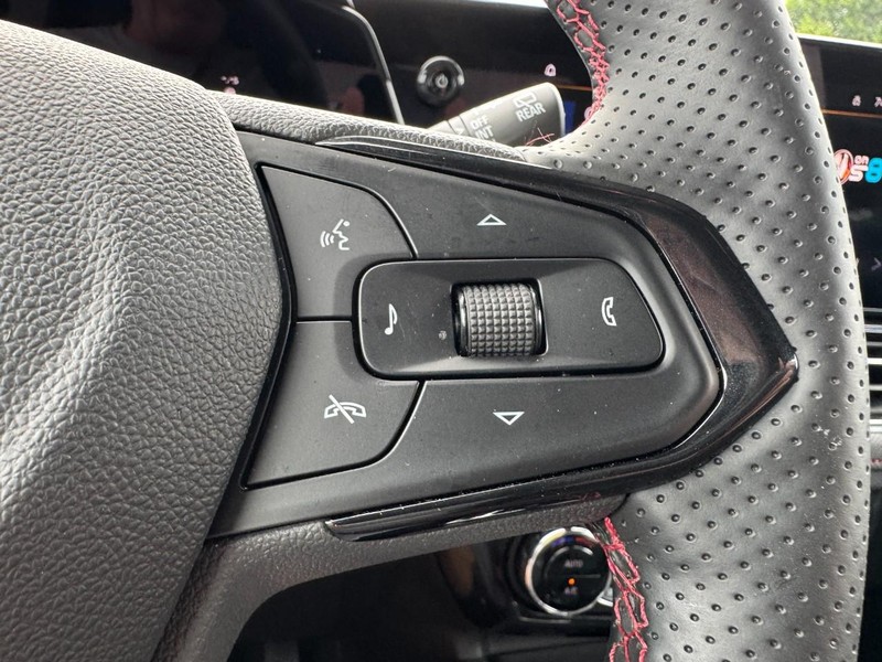 Chevrolet TrailBlazer Vehicle Image 12