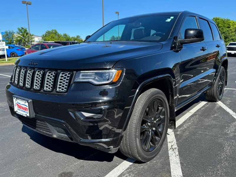 Jeep Grand Cherokee WK Vehicle Image 08