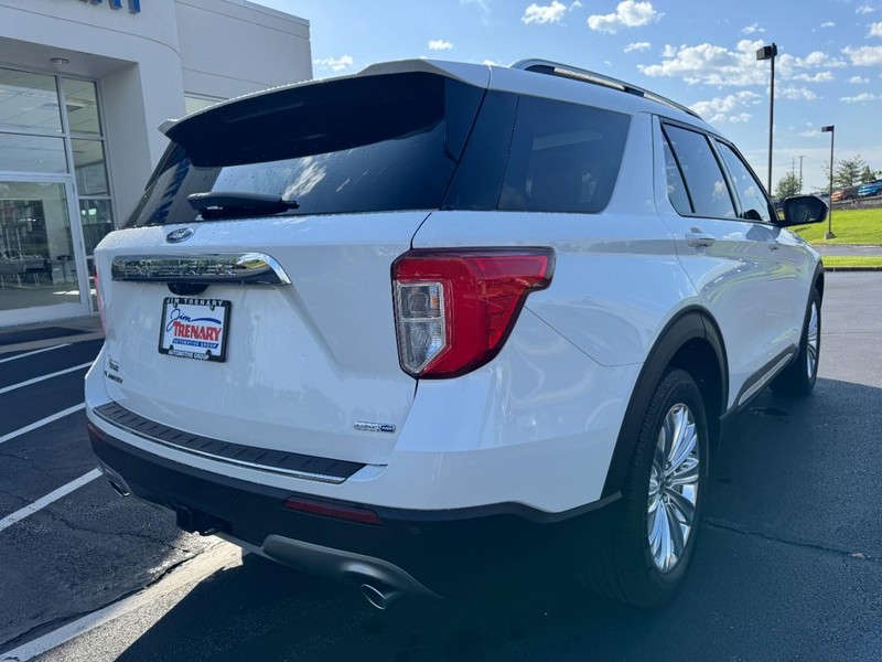 Ford Explorer Vehicle Image 03