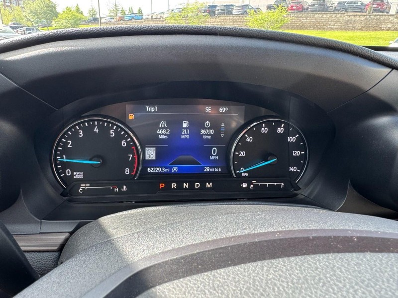 Ford Explorer Vehicle Image 25