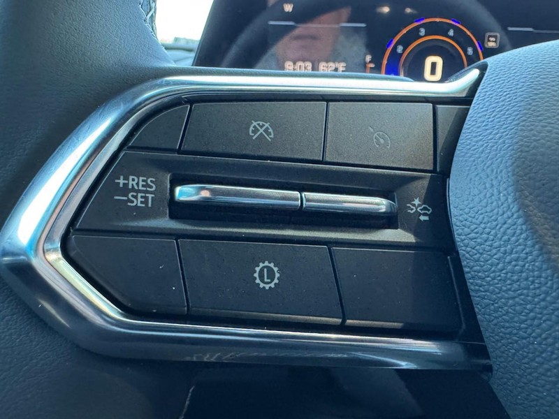 Chevrolet Traverse Vehicle Image 10