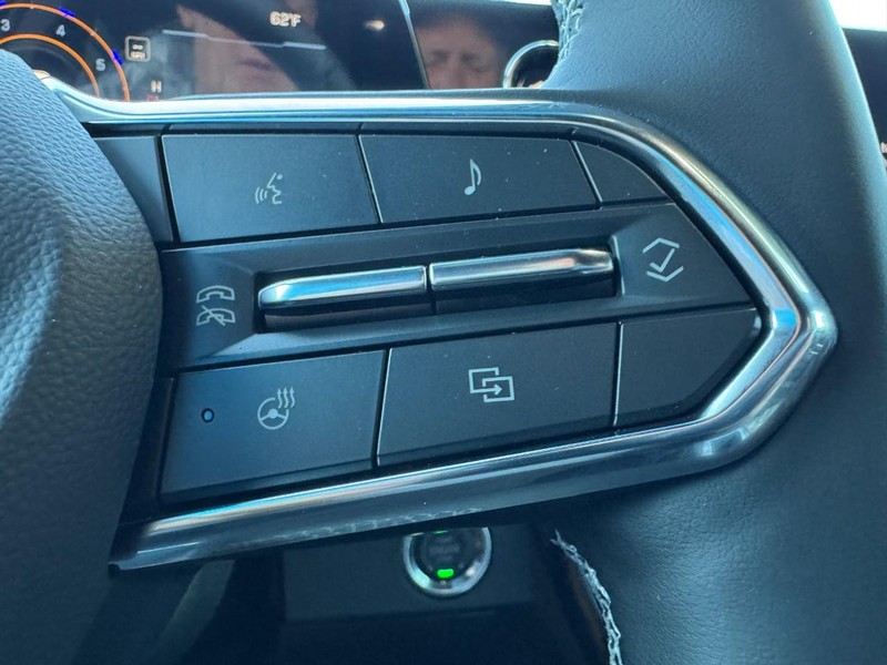 Chevrolet Traverse Vehicle Image 11