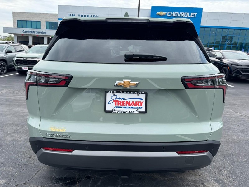 Chevrolet Equinox Vehicle Image 04