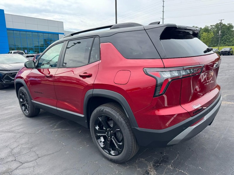 Chevrolet Equinox Vehicle Image 05