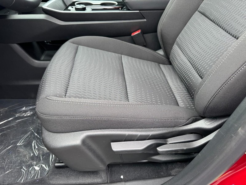 Chevrolet Equinox Vehicle Image 09