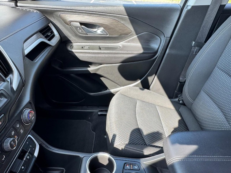 GMC Terrain Vehicle Image 13
