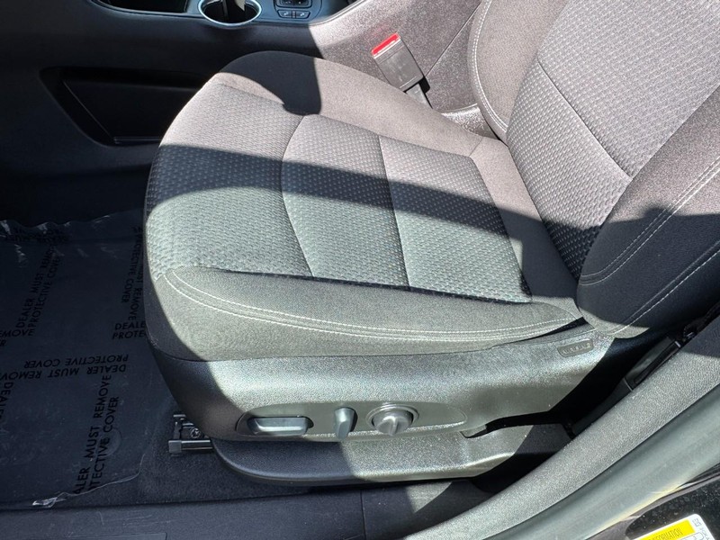 GMC Terrain Vehicle Image 14