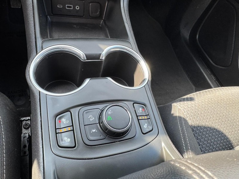 GMC Terrain Vehicle Image 18