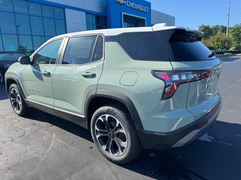 Chevrolet Equinox Vehicle Image 05