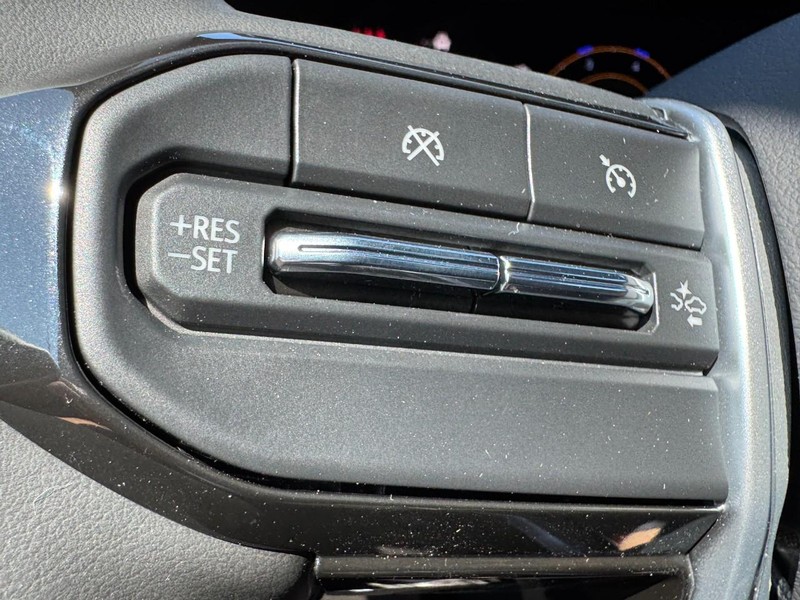 Chevrolet Colorado Vehicle Image 10