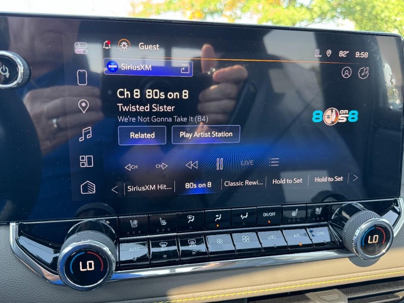 Chevrolet Colorado Vehicle Image 13
