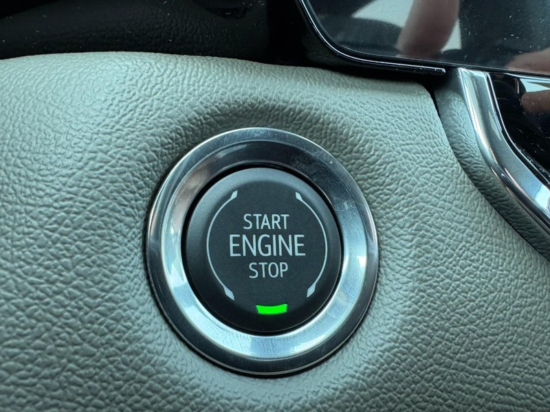 Chevrolet Colorado Vehicle Image 16