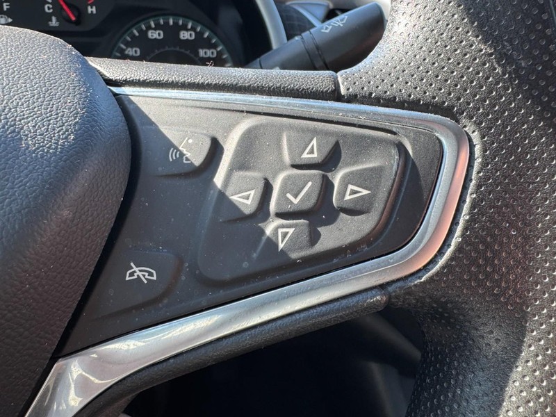 Chevrolet Malibu Vehicle Image 17