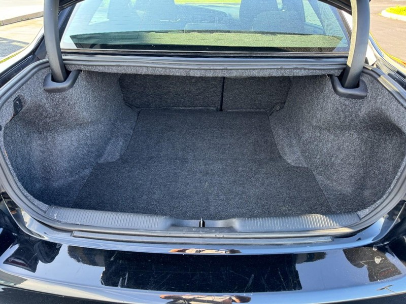 Dodge Charger Vehicle Image 06