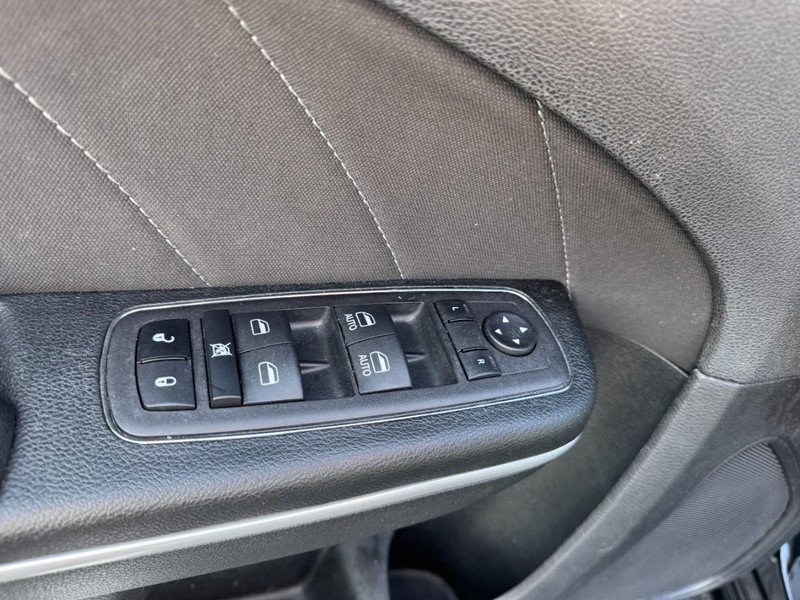Dodge Charger Vehicle Image 15