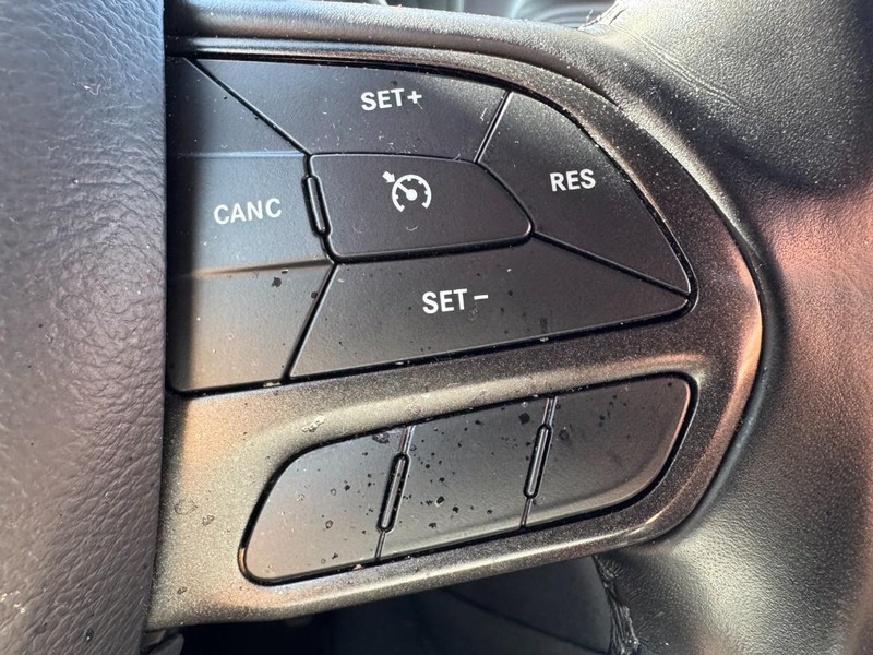 Dodge Charger Vehicle Image 17