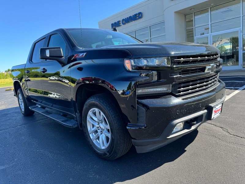 Chevrolet Silverado 1500 Vehicle Image 02