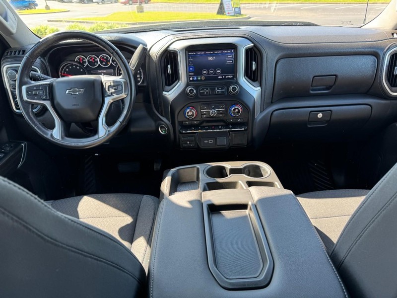 Chevrolet Silverado 1500 Vehicle Image 11