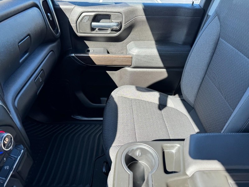 Chevrolet Silverado 1500 Vehicle Image 13