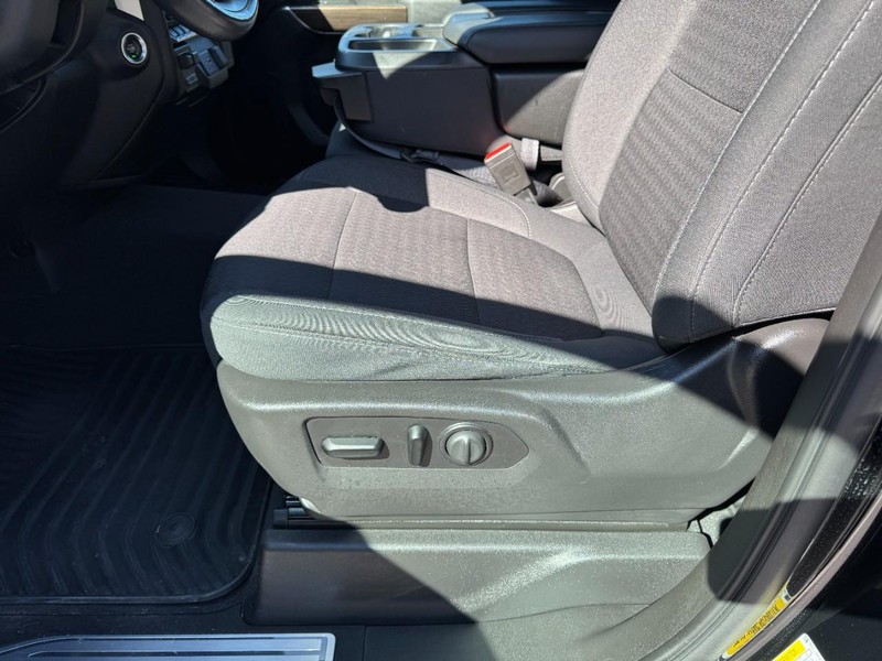 Chevrolet Silverado 1500 Vehicle Image 14
