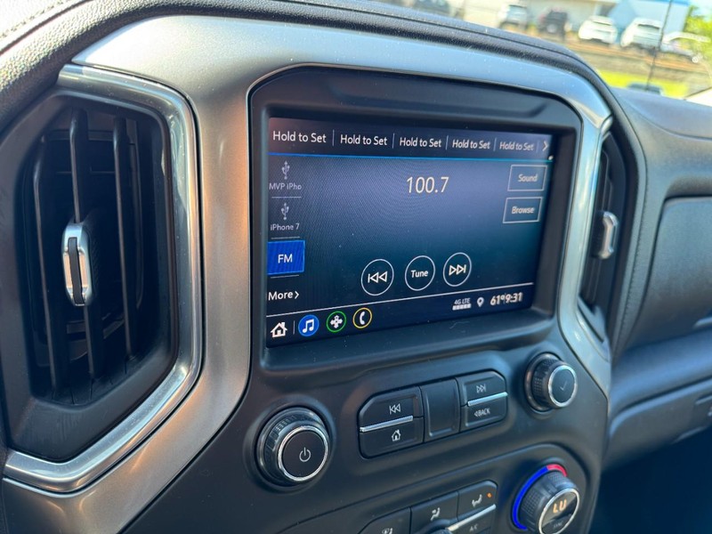 Chevrolet Silverado 1500 Vehicle Image 18