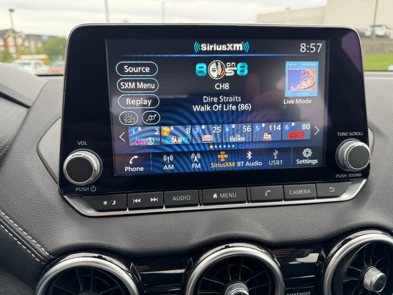 Nissan Sentra Vehicle Image 19