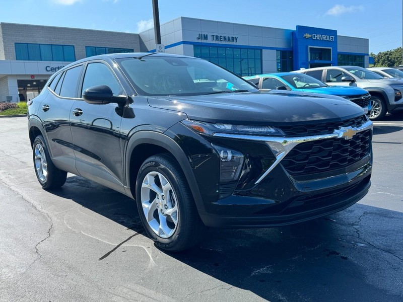 Chevrolet Trax Vehicle Image 02