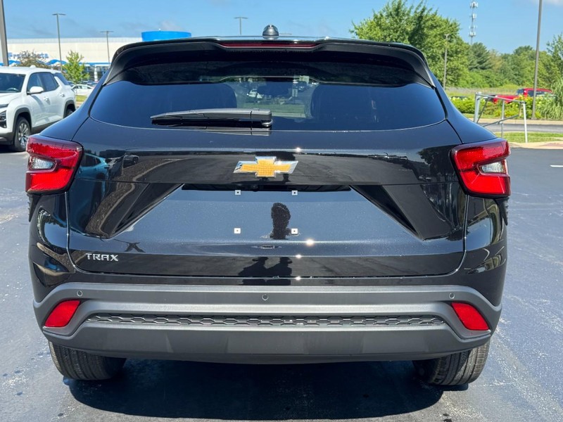 Chevrolet Trax Vehicle Image 04