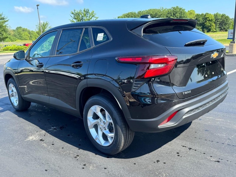 Chevrolet Trax Vehicle Image 05