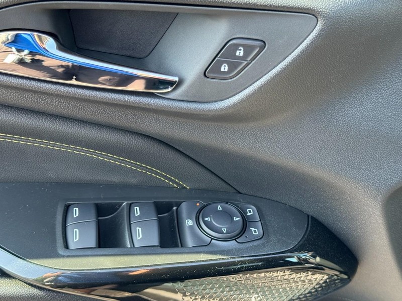 Chevrolet Trax Vehicle Image 10