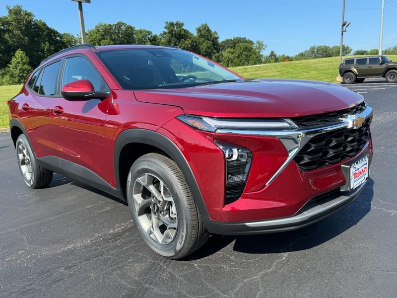 Chevrolet Trax Vehicle Image 02
