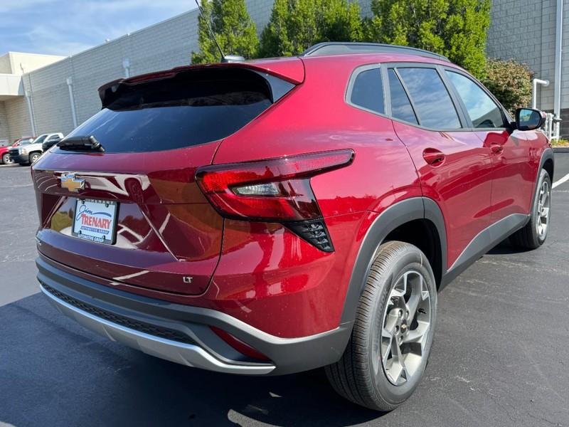 Chevrolet Trax Vehicle Image 03