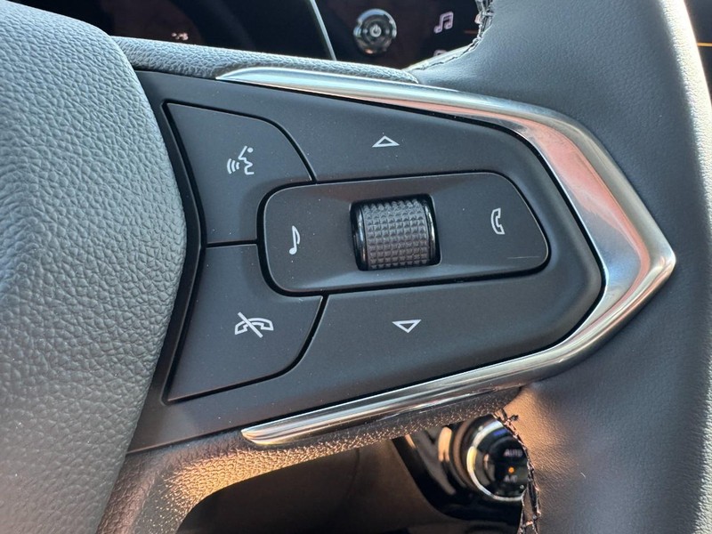 Chevrolet Trax Vehicle Image 12