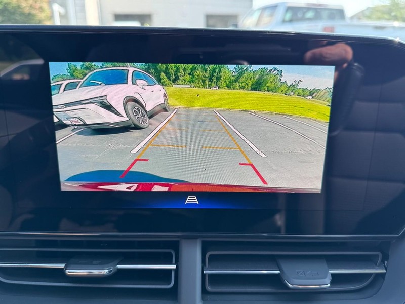 Chevrolet Trax Vehicle Image 15