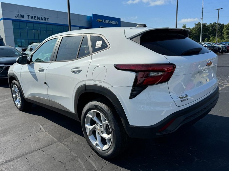 Chevrolet Trax Vehicle Image 05