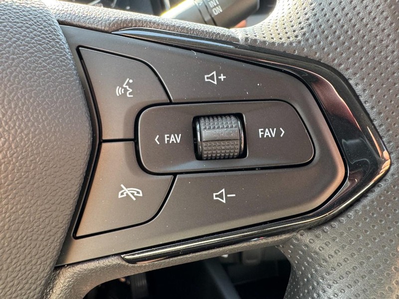 Chevrolet Trax Vehicle Image 10