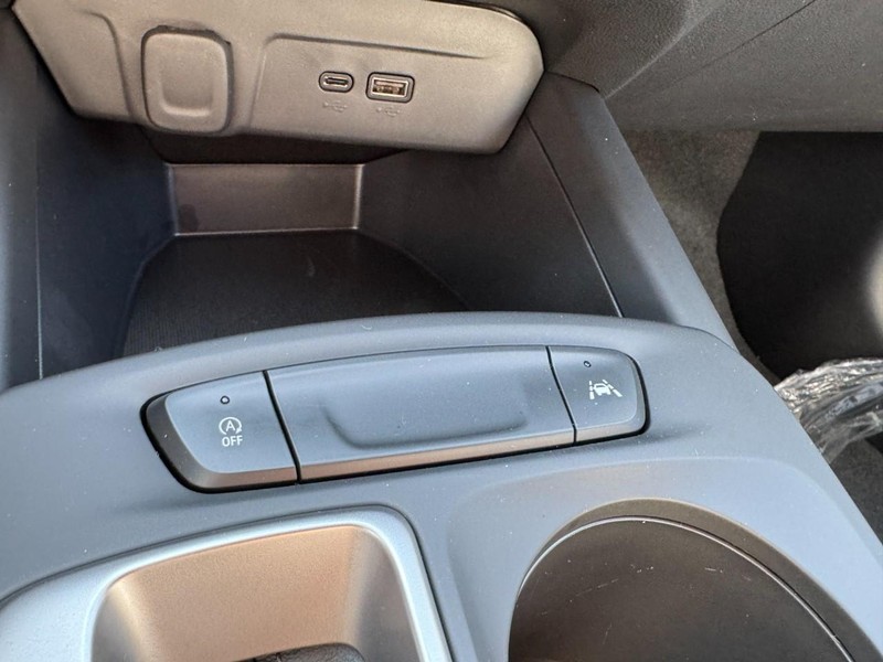 Chevrolet Trax Vehicle Image 14