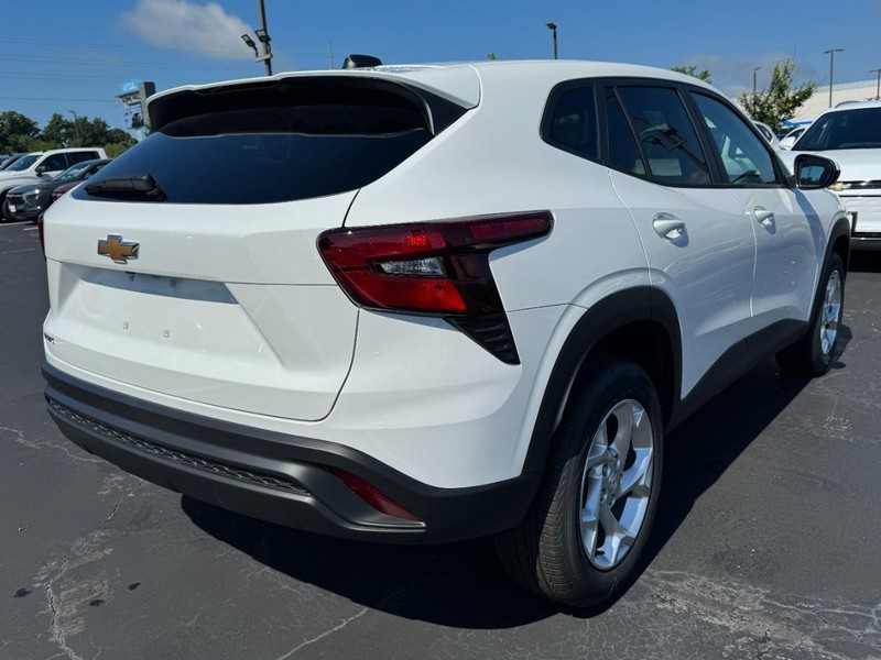 Chevrolet Trax Vehicle Image 03