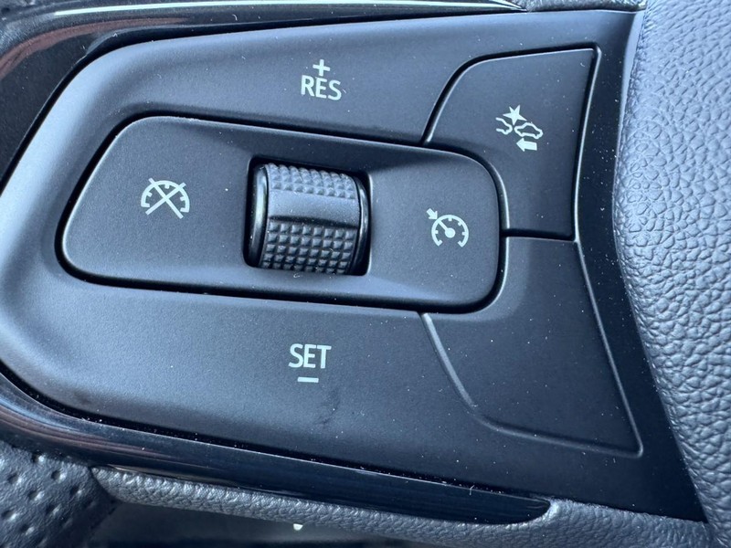 Chevrolet Trax Vehicle Image 09
