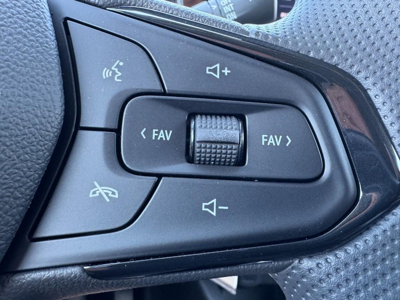Chevrolet Trax Vehicle Image 10