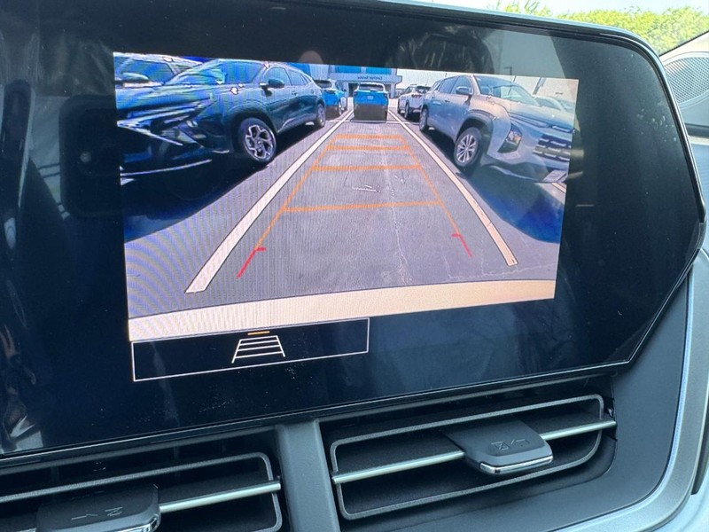 Chevrolet Trax Vehicle Image 14