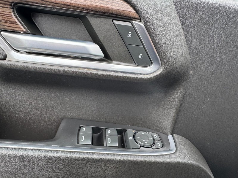 Chevrolet Silverado 1500 Vehicle Image 15