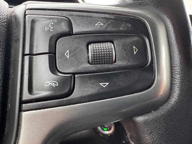Chevrolet Silverado 1500 Vehicle Image 18