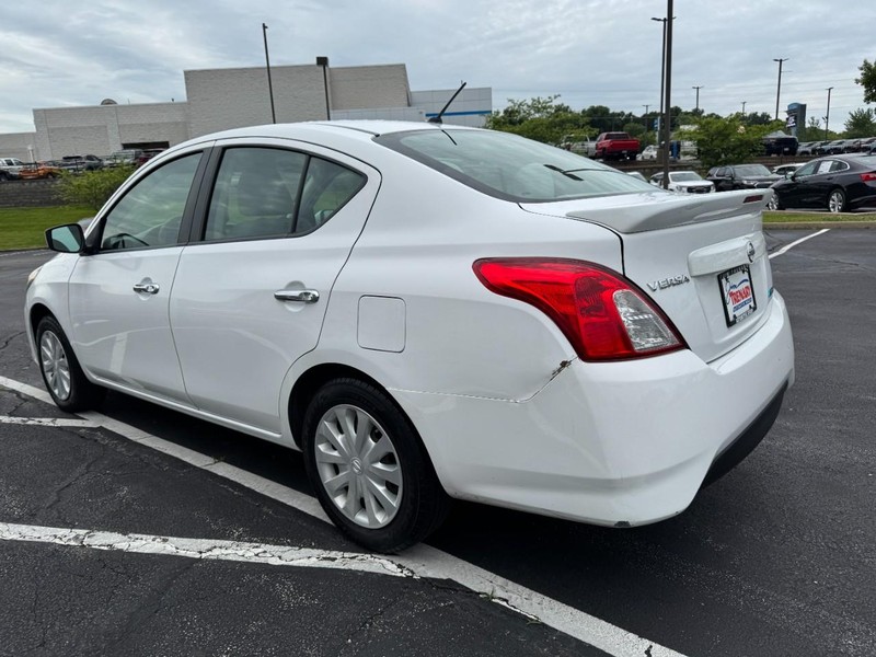 Nissan Versa Vehicle Image 05