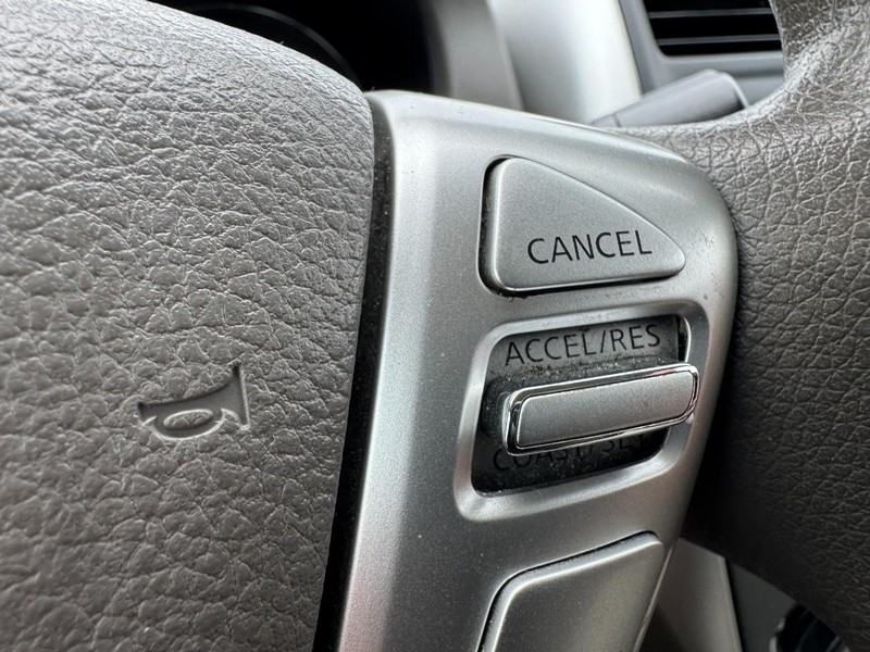 Nissan Versa Vehicle Image 17