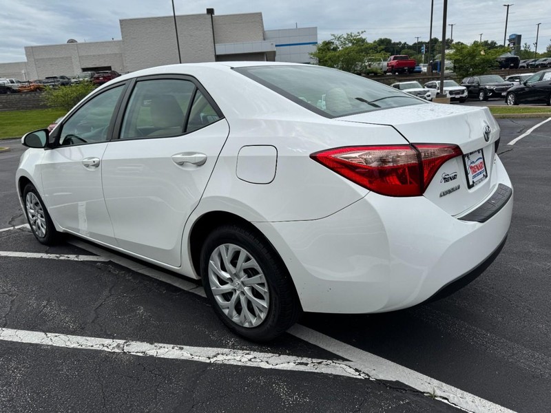 Toyota Corolla Vehicle Image 05
